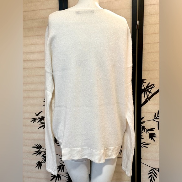 Cashmere Sweater in “Whisper White” - Picture 3 of 6